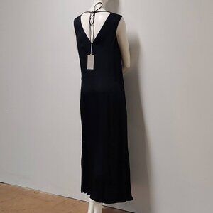 Everlane Black Textured Satin Sleeveless V-Neck Maxi Sheath Dress Size: S